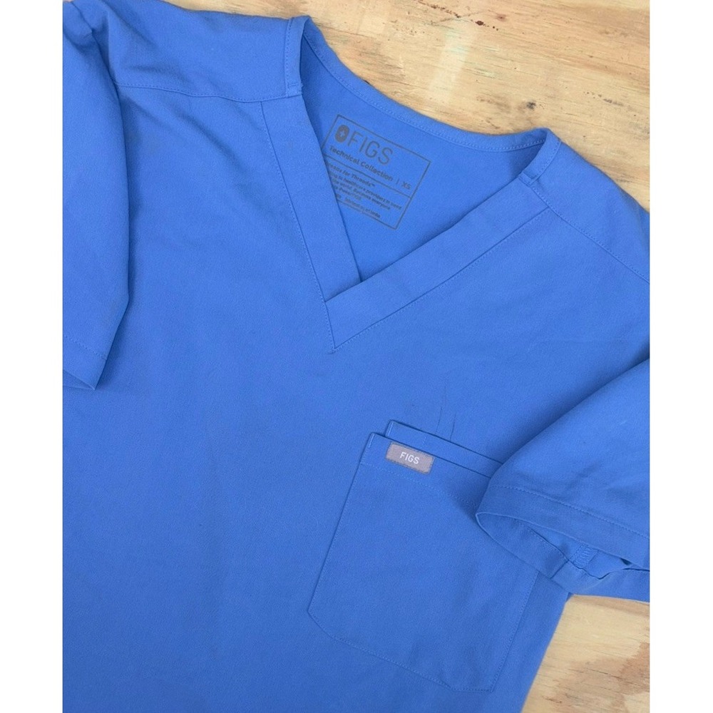 Figs Mens XS FM1500 Short Sleeve Leon Scrub Top Ceil Blue